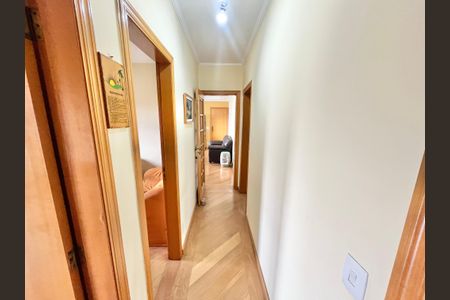 Apartamento à venda com 125m², 3 quartos e 3 vagasCorredor