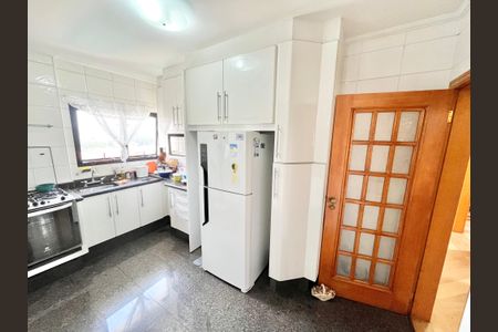 Apartamento à venda com 125m², 3 quartos e 3 vagasCozinha