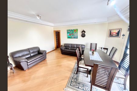 Apartamento à venda com 125m², 3 quartos e 3 vagasSala