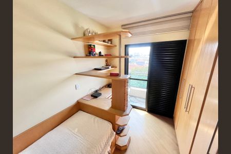 Apartamento à venda com 125m², 3 quartos e 3 vagasQuarto 2