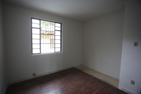 Casa à venda com 400m², 6 quartos e 3 vagasQuarto 2