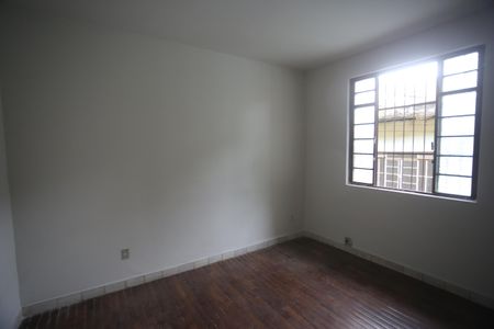 Casa à venda com 400m², 6 quartos e 3 vagasQuarto 2