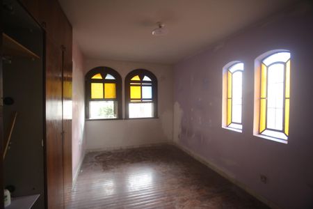 Casa à venda com 400m², 6 quartos e 3 vagasQuarto 4