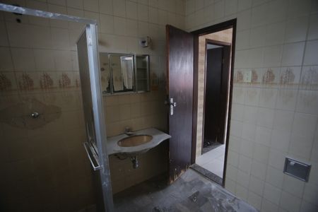 Casa à venda com 400m², 6 quartos e 3 vagasBanheiro