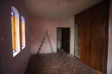 Casa à venda com 400m², 6 quartos e 3 vagasQuarto 4