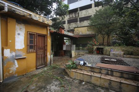 Casa à venda com 400m², 6 quartos e 3 vagasQuintal