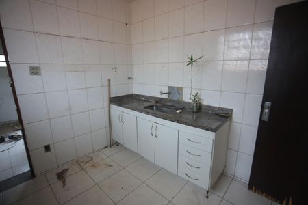 Casa à venda com 400m², 6 quartos e 3 vagasCozinha