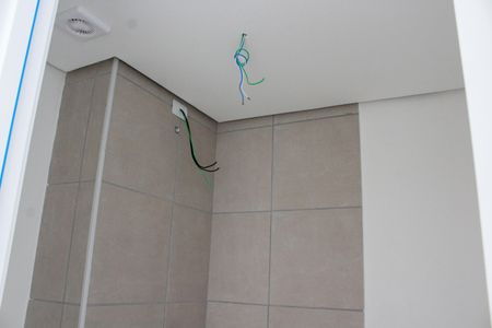 Apartamento à venda com 35m², 2 quartos e sem vaga Apartamento à venda com 35m², 2 quartos e sem vagaBanheiro