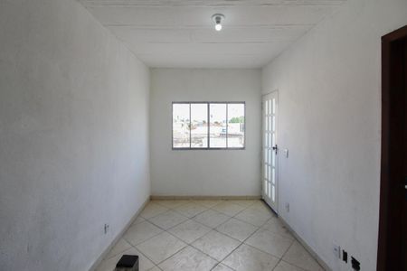 Sala 2 de casa para alugar com 3 quartos, 100m² em Mantiqueira, Belo Horizonte
