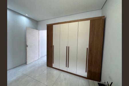 Casa para alugar com 60m², 1 quarto e sem vagaQuarto