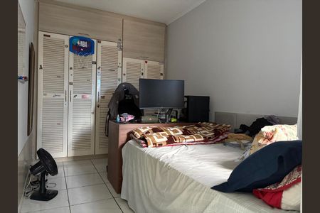 Casa para alugar com 100m², 2 quartos e 1 vaga Casa para alugar com 100m², 2 quartos e 1 vagaQuarto