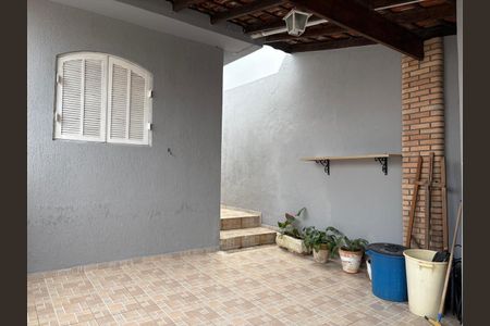 Casa para alugar com 100m², 2 quartos e 1 vaga Casa para alugar com 100m², 2 quartos e 1 vagaÁrea externa