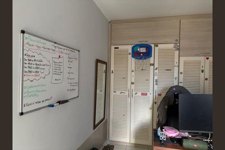 Casa para alugar com 100m², 2 quartos e 1 vaga Casa para alugar com 100m², 2 quartos e 1 vagaQuarto