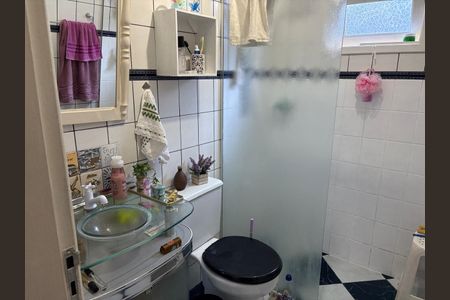 Casa para alugar com 100m², 2 quartos e 1 vaga Casa para alugar com 100m², 2 quartos e 1 vagaBanheiro