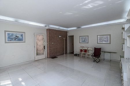 Casa à venda com 330m², 4 quartos e 4 vagassala_6