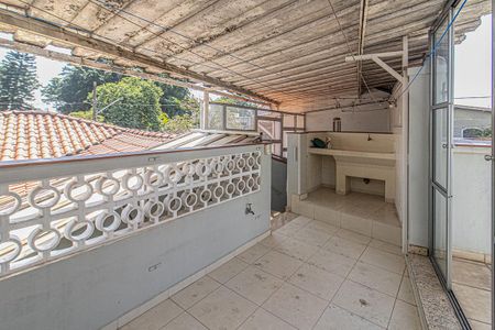 Casa à venda com 330m², 4 quartos e 4 vagasárea de serviço no terceiro piso_1