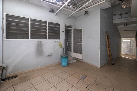 Casa à venda com 330m², 4 quartos e 4 vagasquintal na área de serviço_3