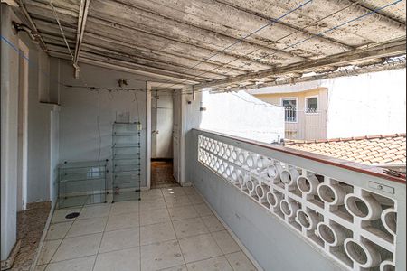Casa à venda com 330m², 4 quartos e 4 vagasárea de serviço no terceiro piso_3