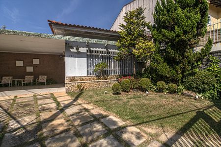 Casa à venda com 330m², 4 quartos e 4 vagasgaragem e jardim_3