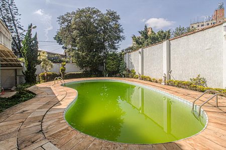 Casa à venda com 330m², 4 quartos e 4 vagaspiscina_4