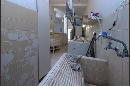 Casa à venda com 330m², 4 quartos e 4 vagasárea de serviço coberta_4