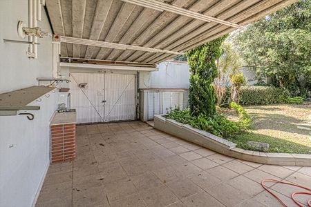Casa à venda com 330m², 4 quartos e 4 vagasgaragem no salão de festas_1