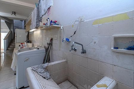 Casa à venda com 330m², 4 quartos e 4 vagasárea de serviço coberta_3