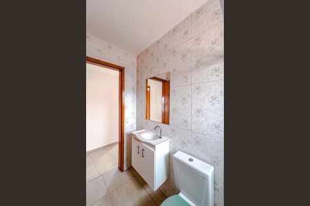 Casa para alugar com 41m², 2 quartos e sem vagaBanheiro