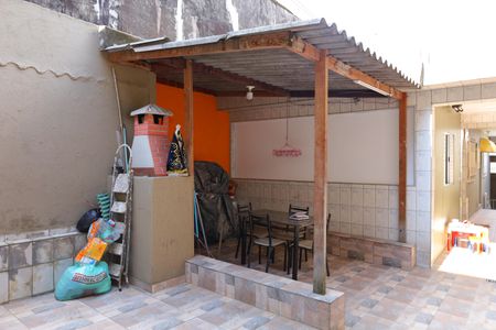 Casa para alugar com 175m², 2 quartos e 2 vagasÁrea de Serviço com Churrasqueira