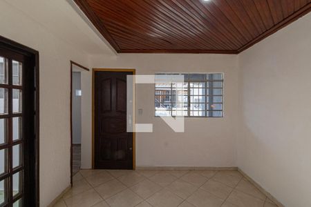 Casa à venda com 200m², 4 quartos e 2 vagasCasa 1
