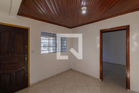 Casa à venda com 200m², 4 quartos e 2 vagasCasa 1