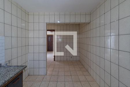 Casa à venda com 200m², 4 quartos e 2 vagasCasa 1