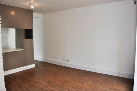 Apartamento para alugar com 69m², 2 quartos e 1 vagaDetalhe - Sala e Sala de Jantar