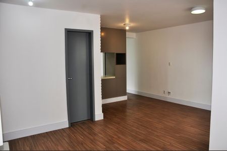 Apartamento para alugar com 69m², 2 quartos e 1 vagaDetalhe - Sala e Sala de Jantar