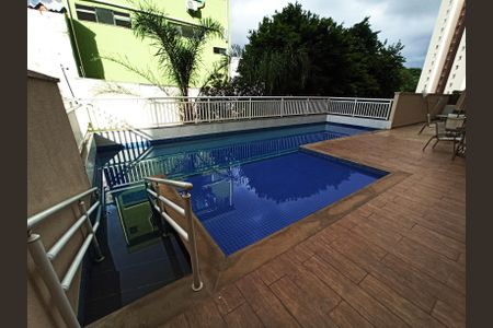 Apartamento para alugar com 69m², 2 quartos e 1 vagaPiscina