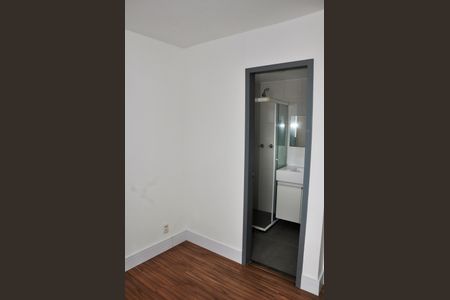 Apartamento para alugar com 69m², 2 quartos e 1 vagaDetalhe - Quarto 01 com Suíte