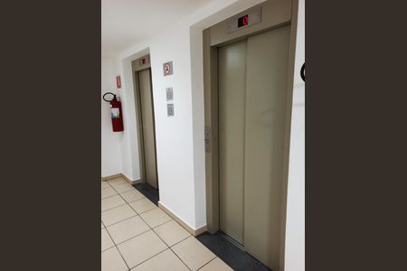 Apartamento para alugar com 69m², 2 quartos e 1 vagaHall Elevadores