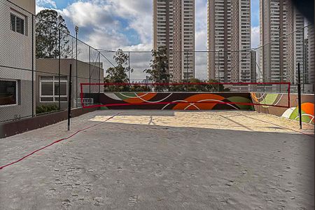 Apartamento para alugar com 117m², 3 quartos e 2 vagas Apartamento para alugar com 117m², 3 quartos e 2 vagasÁrea comum - quadra