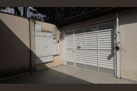 Casa de condomínio para alugar com 51m², 2 quartos e 1 vaga Casa de condomínio para alugar com 51m², 2 quartos e 1 vagaQuintal / Garagem