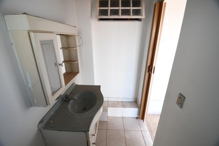 Casa para alugar com 280m², 4 quartos e 3 vagasBanheiro de serviço