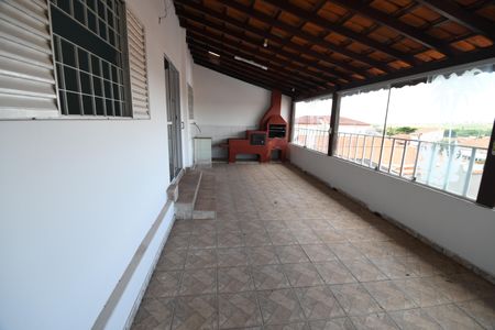 Casa para alugar com 280m², 4 quartos e 3 vagasÁrea de Serviço