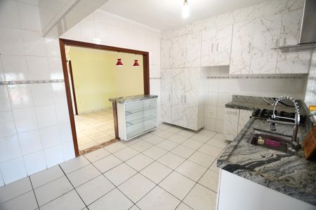 Casa para alugar com 280m², 4 quartos e 3 vagasCozinha