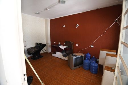 Casa para alugar com 280m², 4 quartos e 3 vagasEscritório 1
