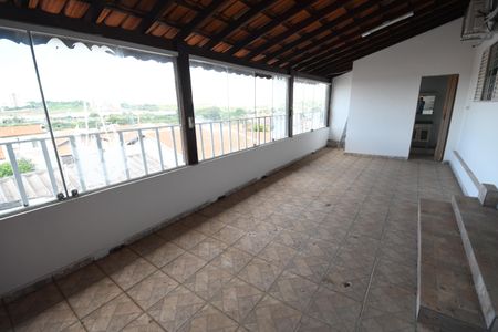 Casa para alugar com 280m², 4 quartos e 3 vagasÁrea de Serviço