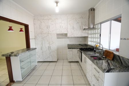 Casa para alugar com 280m², 4 quartos e 3 vagasCozinha