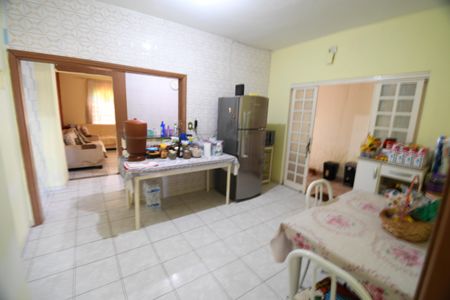 Casa para alugar com 280m², 4 quartos e 3 vagasCozinha- Casa 2