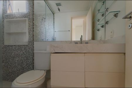 Apartamento à venda com 145m², 3 quartos e 2 vagas Apartamento à venda com 145m², 3 quartos e 2 vagasBanheiro da Suíte 2