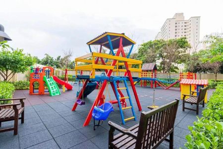 Apartamento à venda com 145m², 3 quartos e 2 vagas Apartamento à venda com 145m², 3 quartos e 2 vagasÁrea comum - Playground