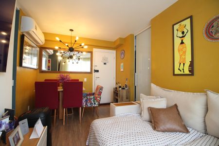 Apartamento à venda com 55m², 2 quartos e 1 vagaSala