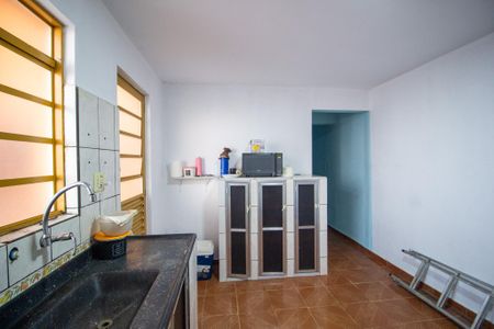 Casa para alugar com 298m², 4 quartos e 4 vagasCozinha casa 3